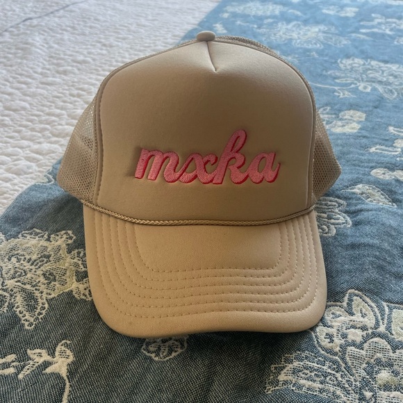MXKA Makeup by Kelli Anne Trucker Hat - Picture 8 of 8